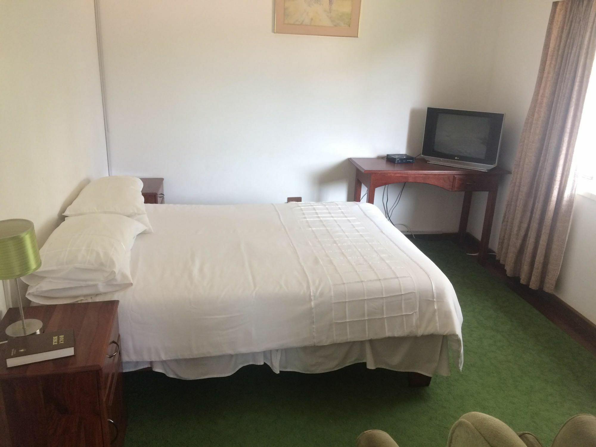 Hillside Manor Hotel Булавайо Екстериор снимка